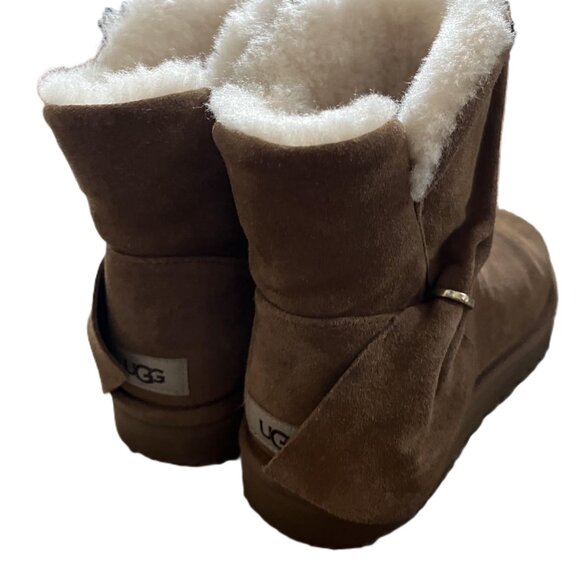 UGG Brown Boots Size 9 Like New - Picture 2 of 4